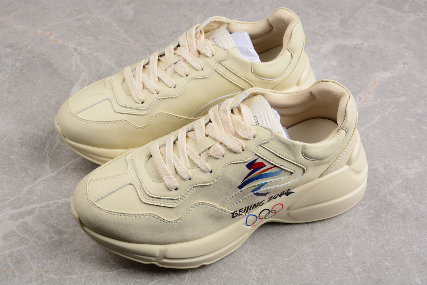 R30 Gucci Rhyton Vintage Trainer Sneaker 5D