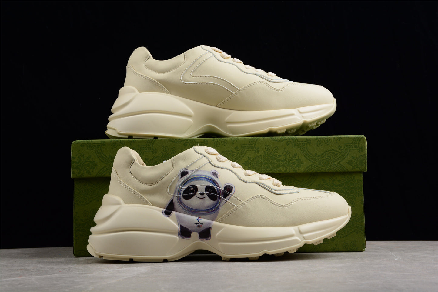 R30 Gucci Rhyton Vintage Trainer Sneaker 5D