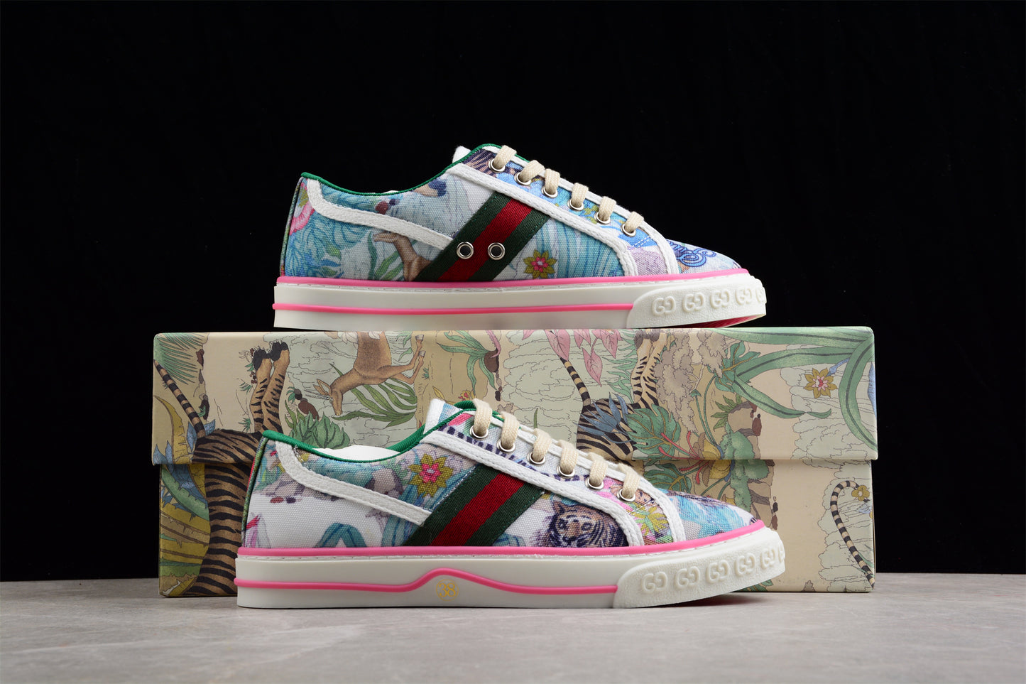 R32Disney x Gucci Tennis1977