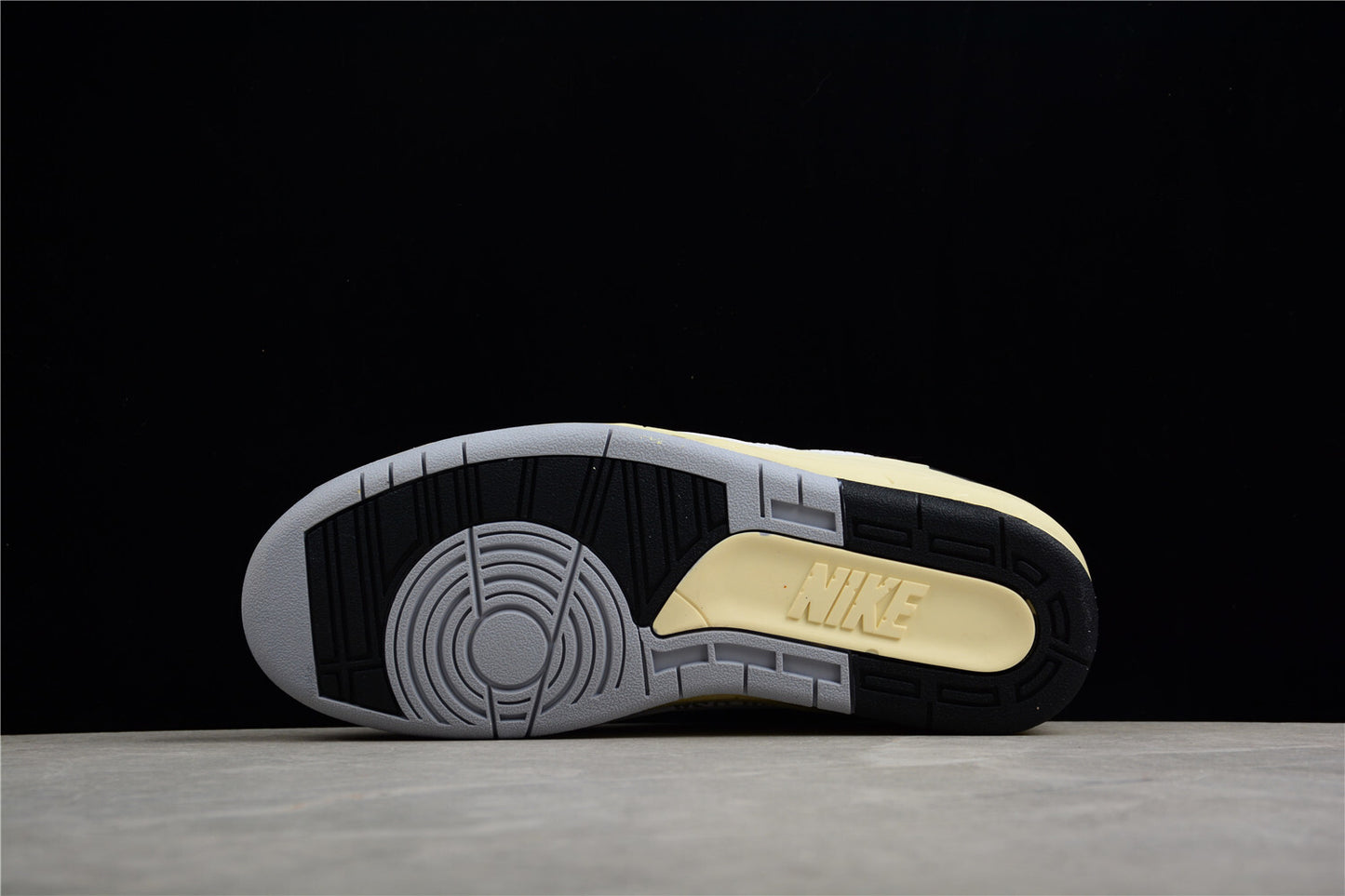 R35 Off-White x Air Jordan 2 Low DJ4375-101
