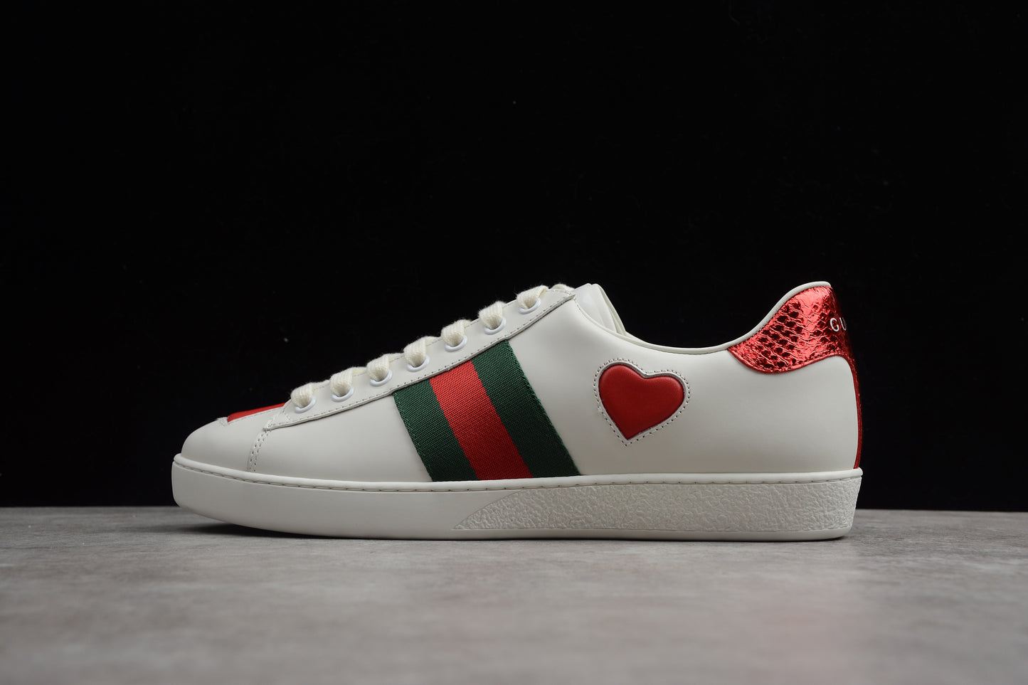 R42GUCCI35-40