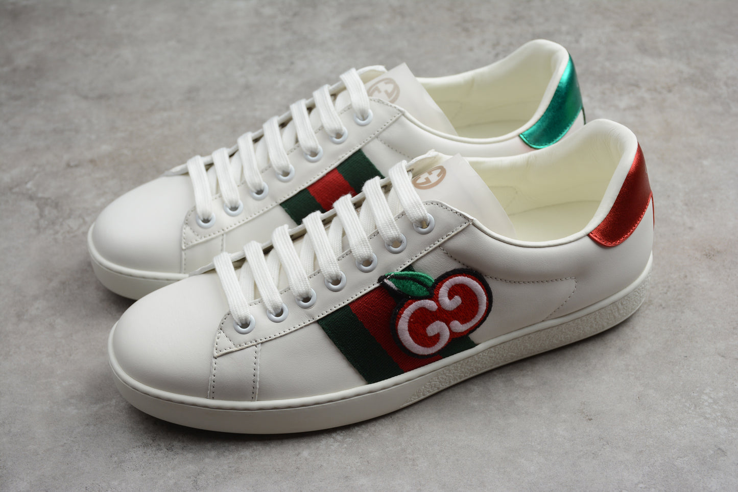 R42GUCCI35-40