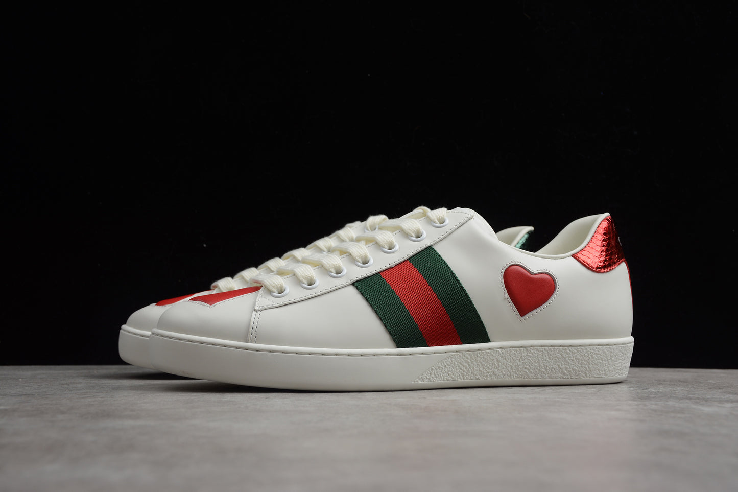 R42GUCCI35-40