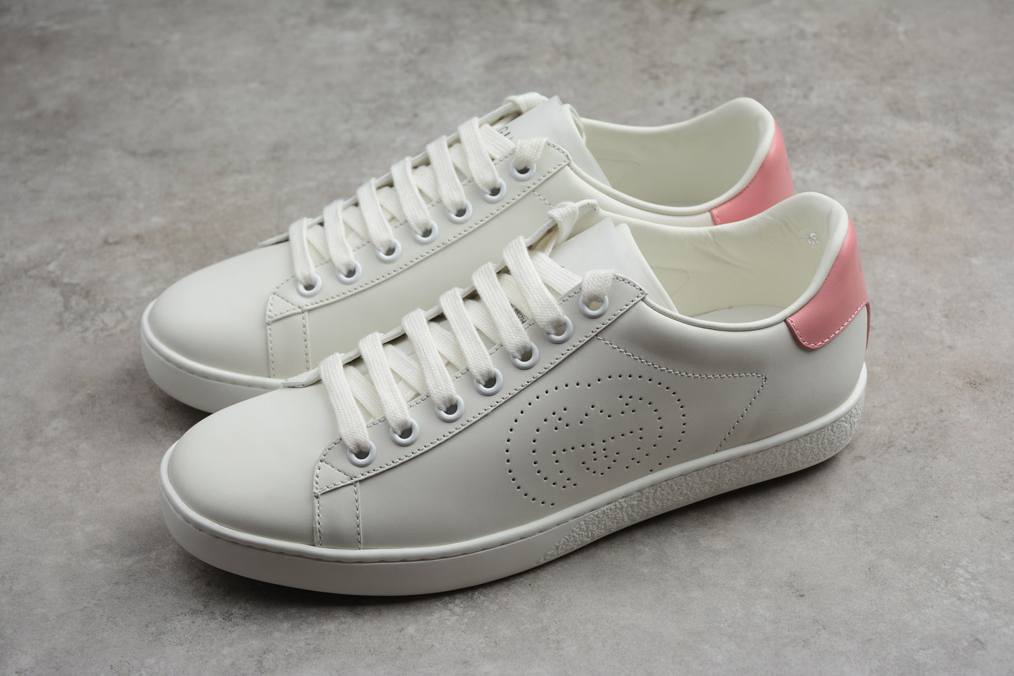 R42GUCCI35-40