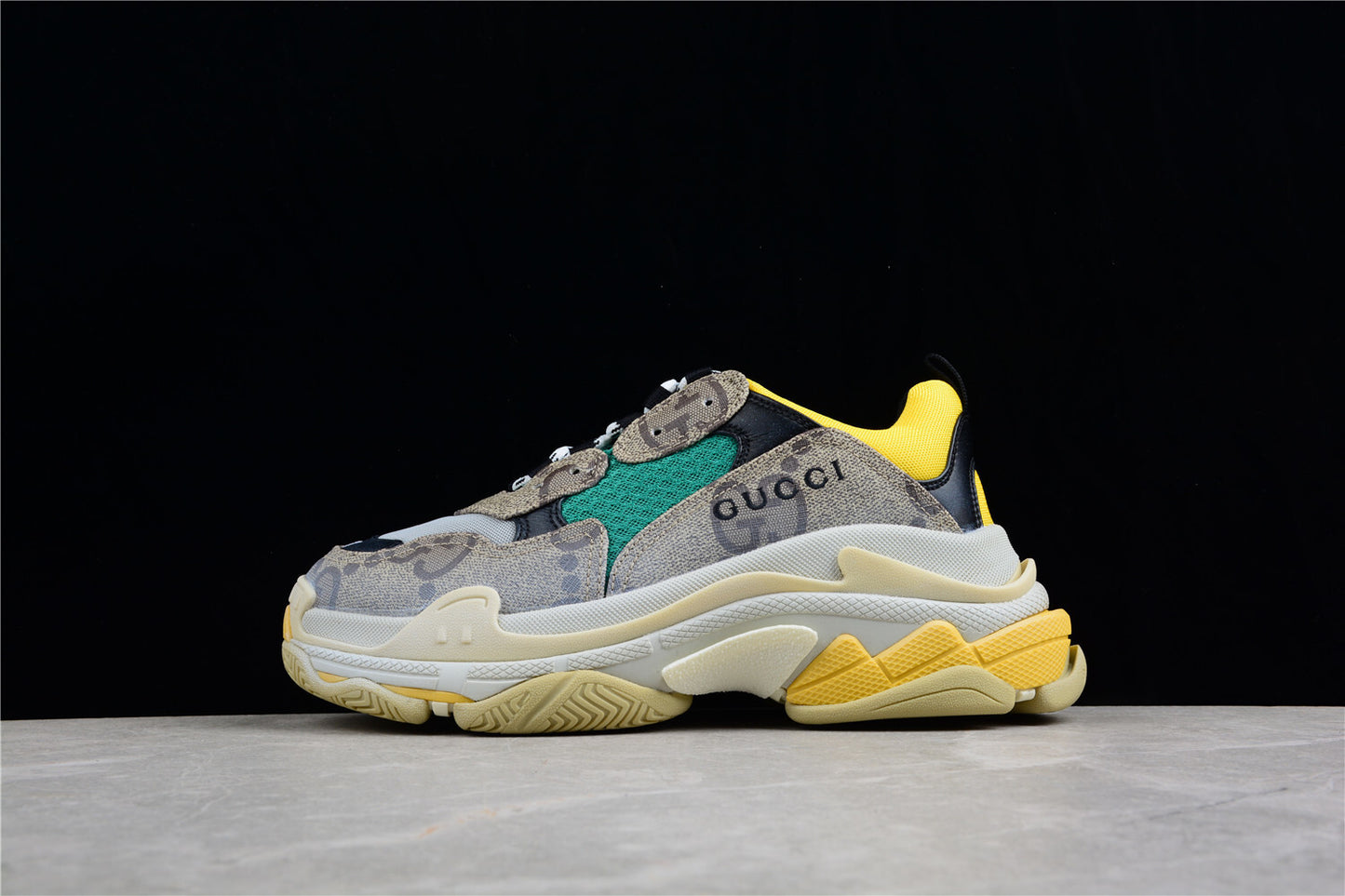 R45 Gucci x Balenciaga Triple S UMO209766