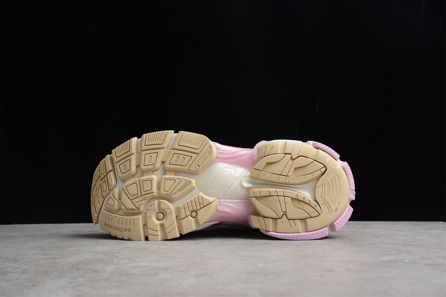 R55 Balenciaga Runner Kith Four.Color 7.0 21ss 677402-W3RB3-9059