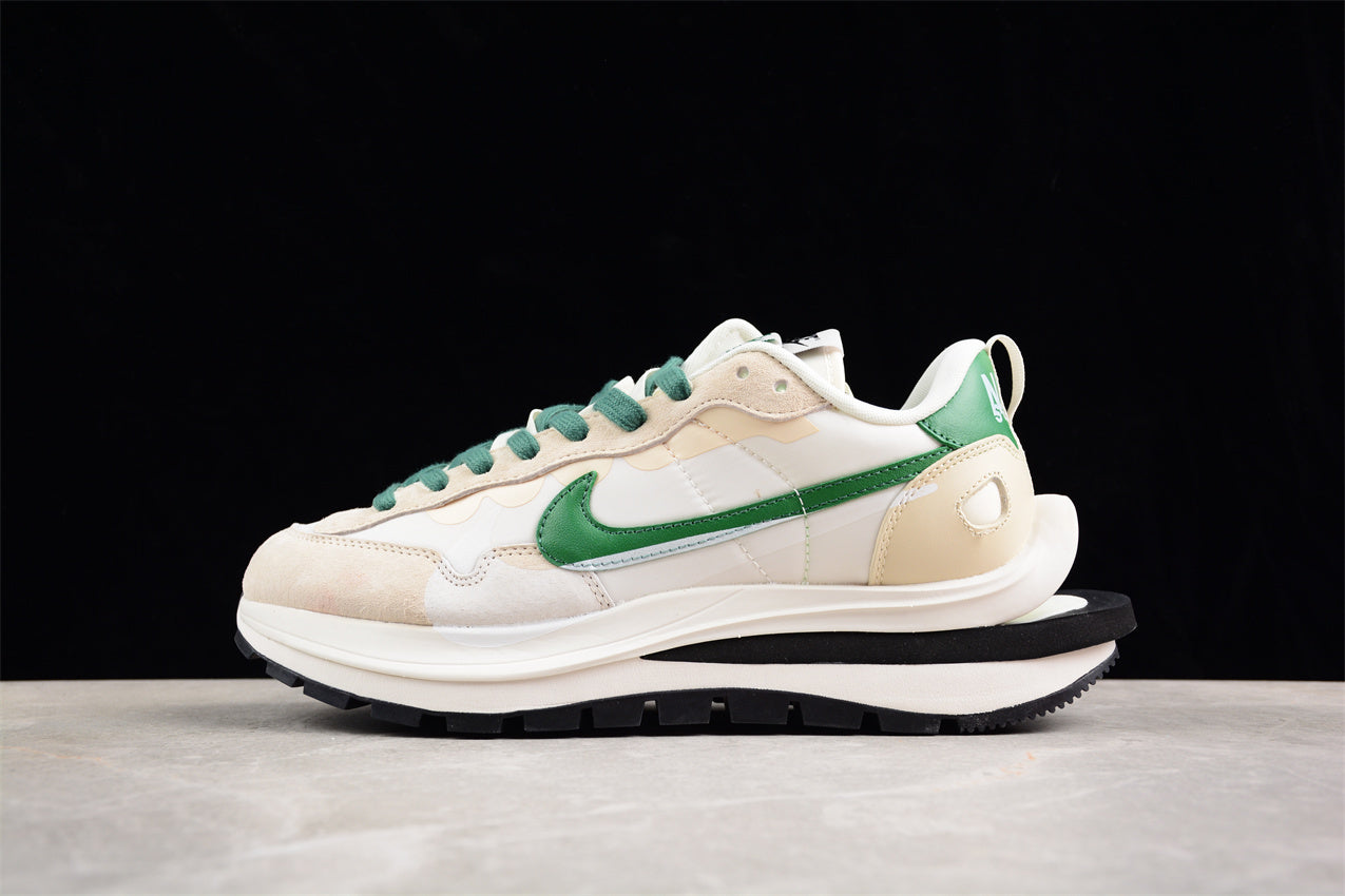 Sacai X VaporWaffle "Nylon Black" DD1875-105