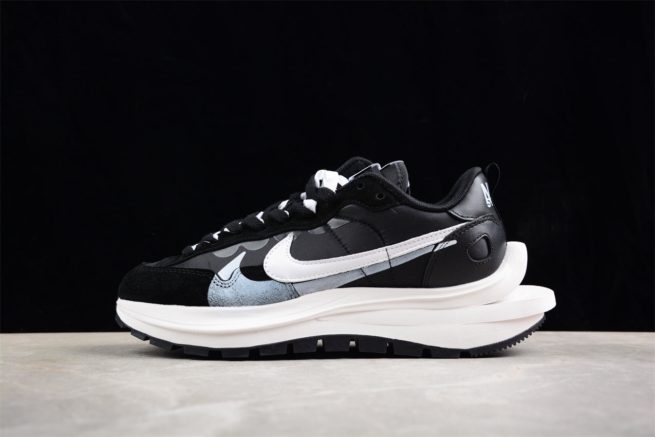 Sacai x Nk VaporWaffle 3.0 DD1875-011