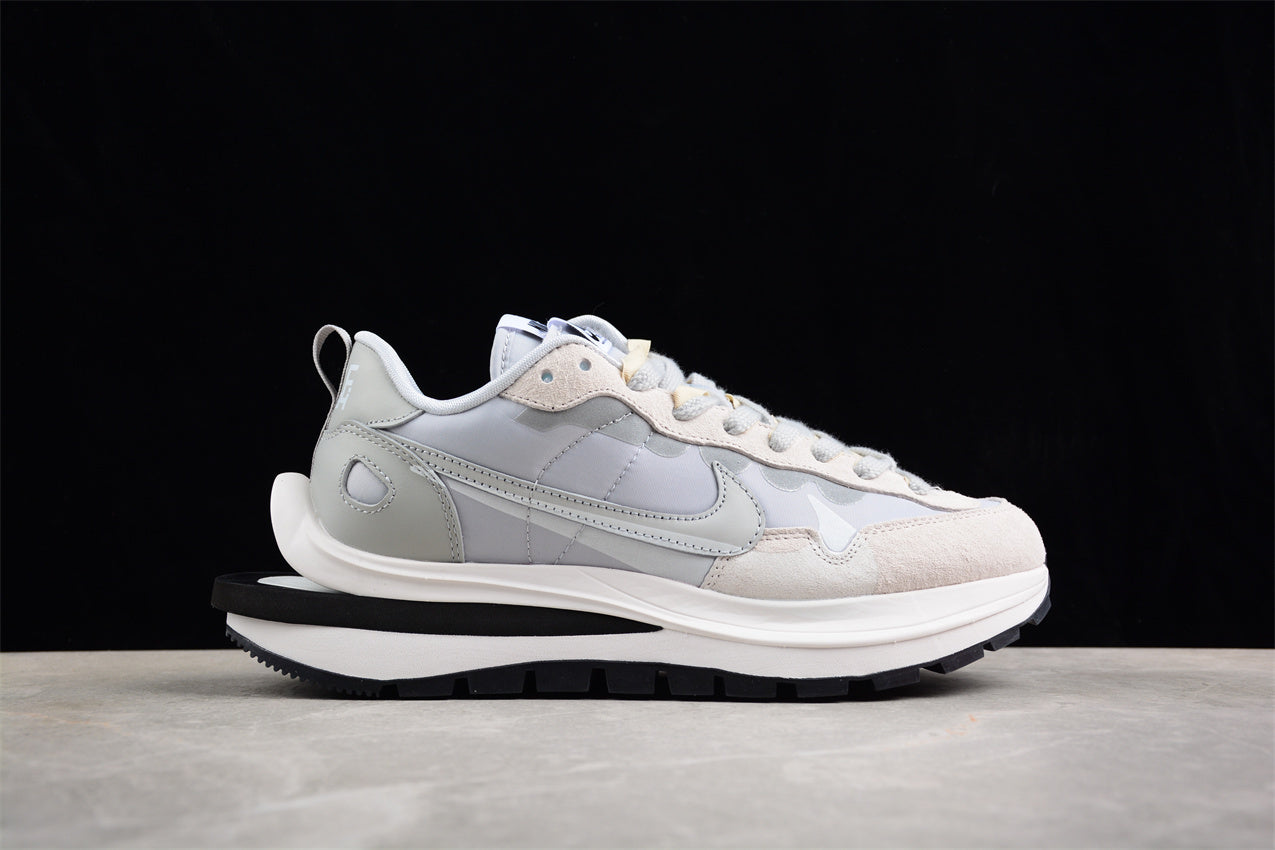 Sacai x Nk VaporWaffle 3.0 DD1875-108