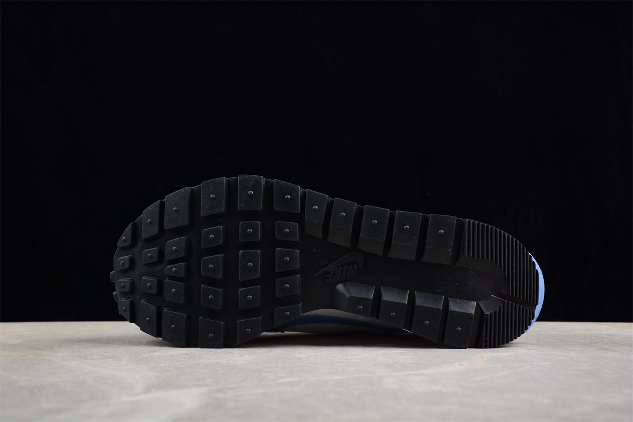 Sacai x Nk VaporWaffle 3.0 DD1875-112