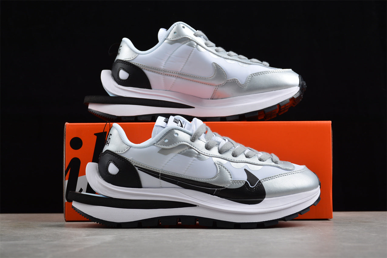 Sacai x Nk VaporWaffle 3.0 DD1875-201