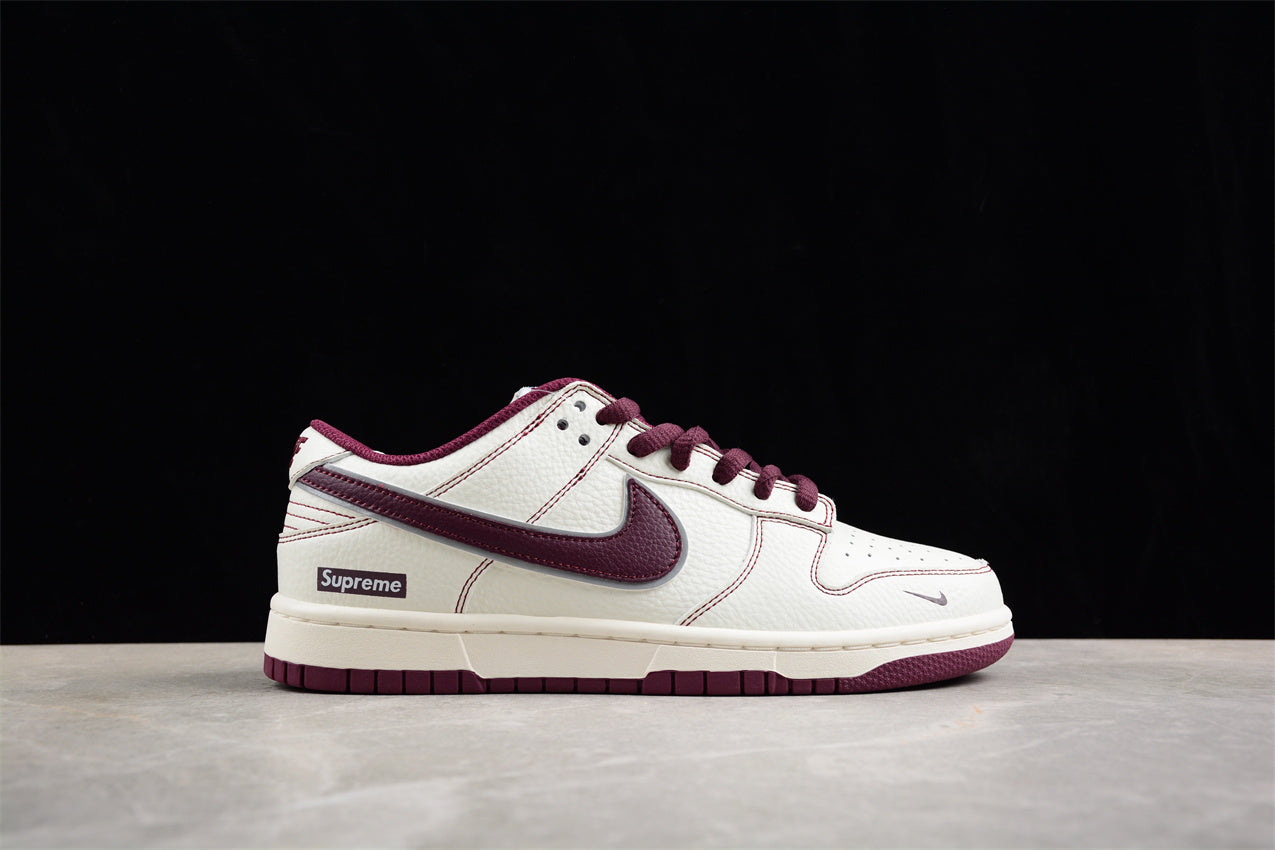 Supreme x Nike SB Dunk Low RM2308-235