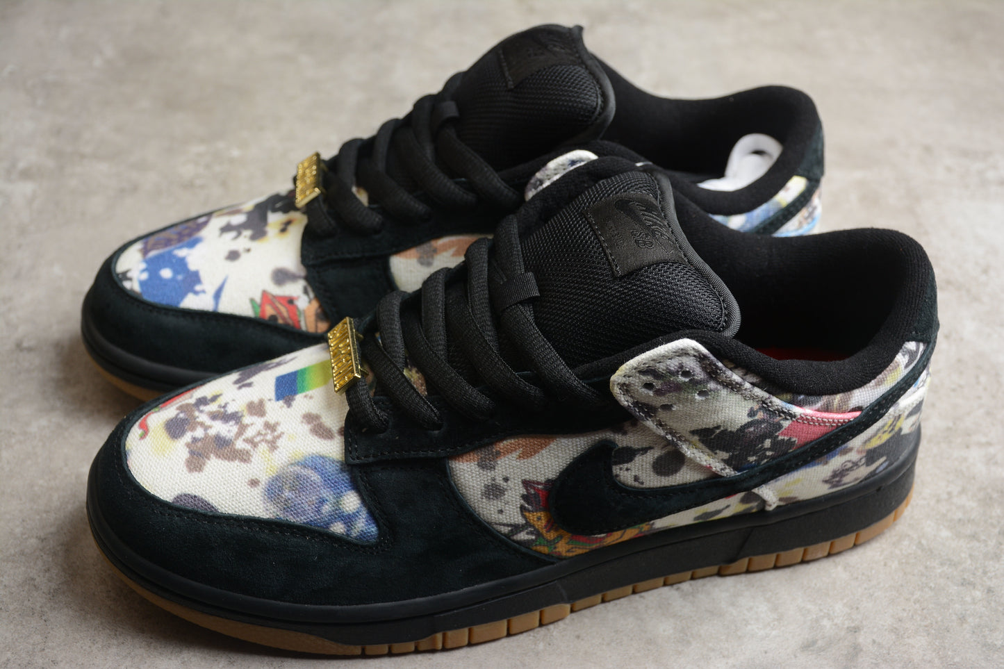 Supreme x Nike SB Dunk Low Rammellzee FD8778-00113