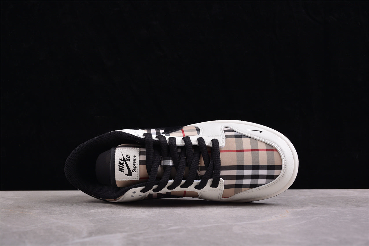 Supreme x Nike SB Dunk Low SP1098-051