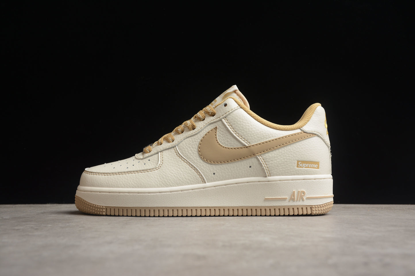 Supreme x Nk Air Force 1’07 Low SU0220-011
