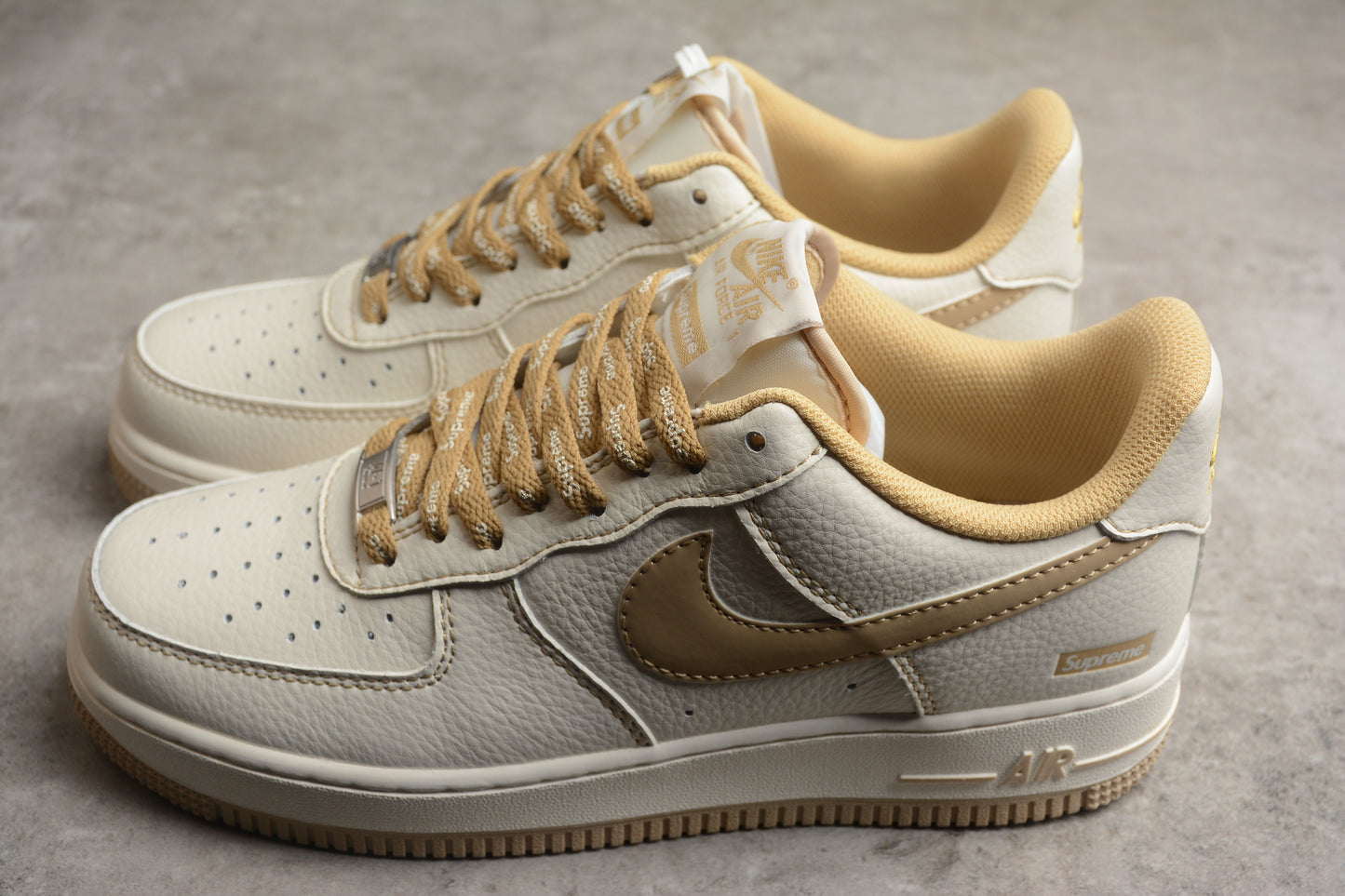 Supreme x Nk Air Force 1’07 Low SU0220-011