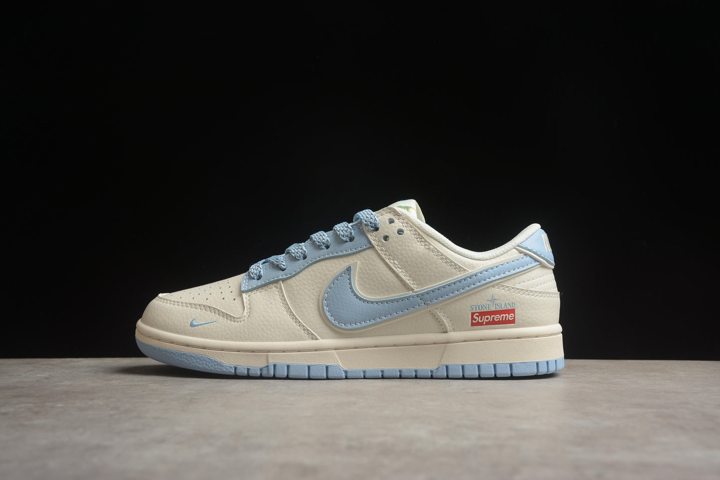 Supreme x Nk SB Dunk Low BB9866-001