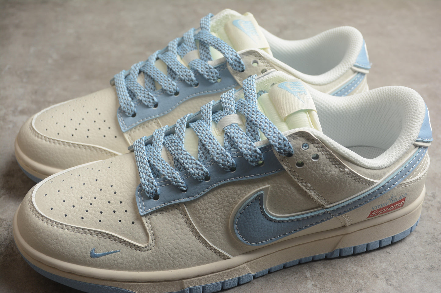 Supreme x Nk SB Dunk Low BB9866-001