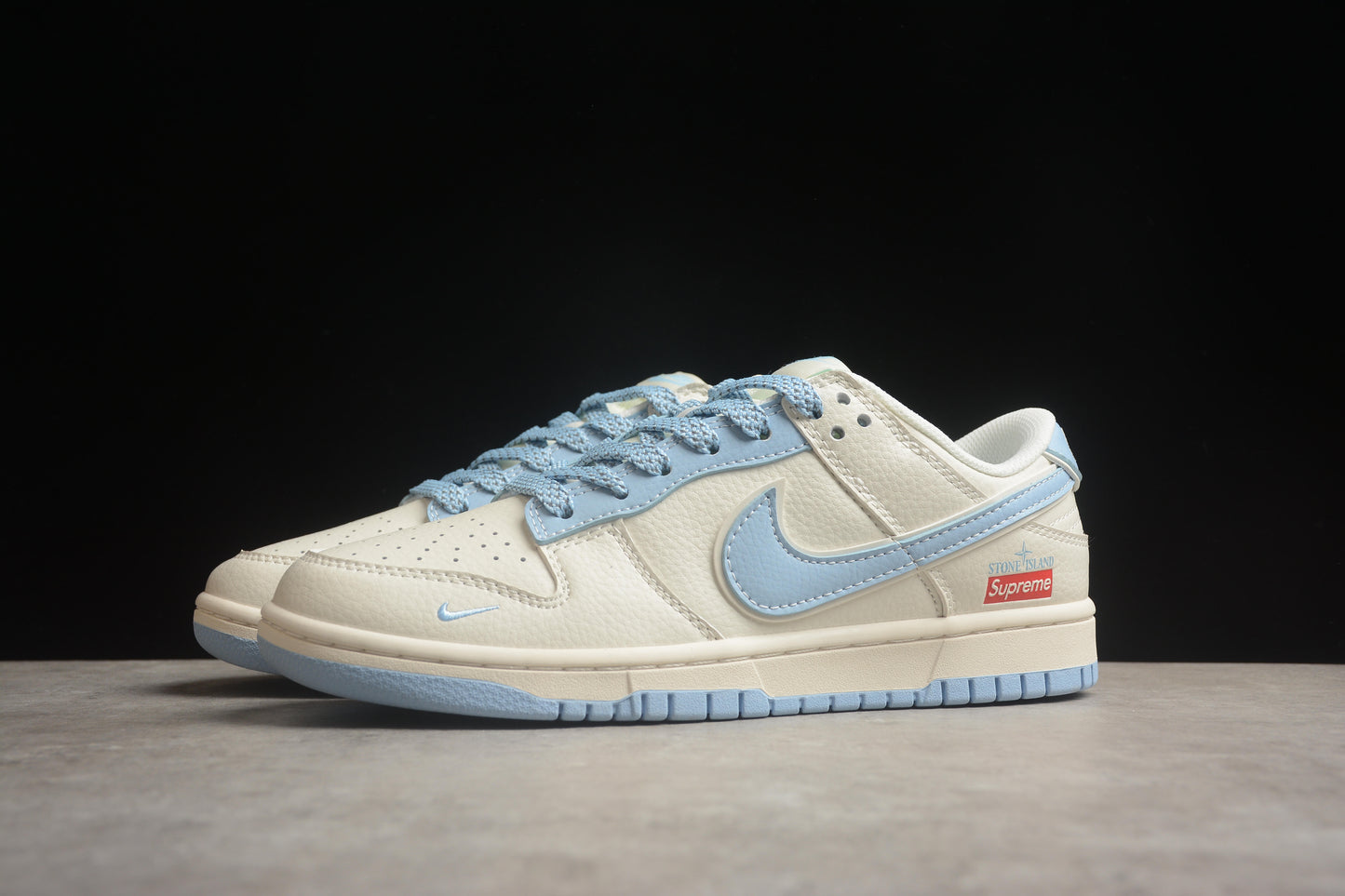 Supreme x Nk SB Dunk Low BB9866-001