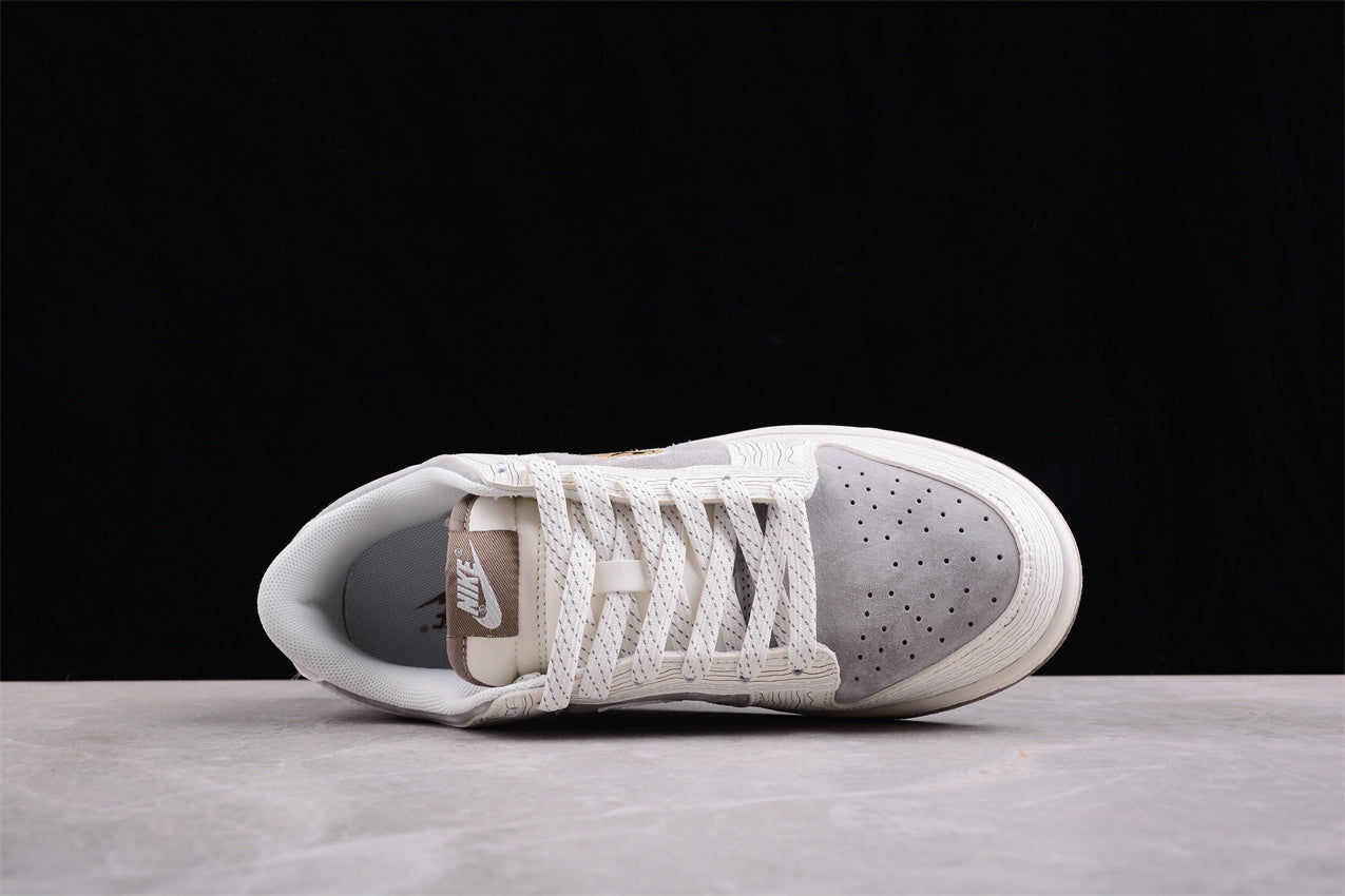 Supreme x Nk SB Dunk Low XD6188-024