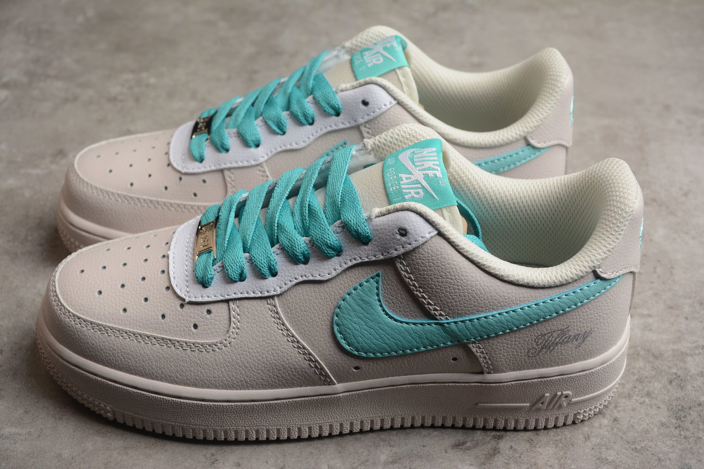 Tiffany & Co. x Nk Air Force 1'07 Low SP "Friends and Family" DZ1382-211