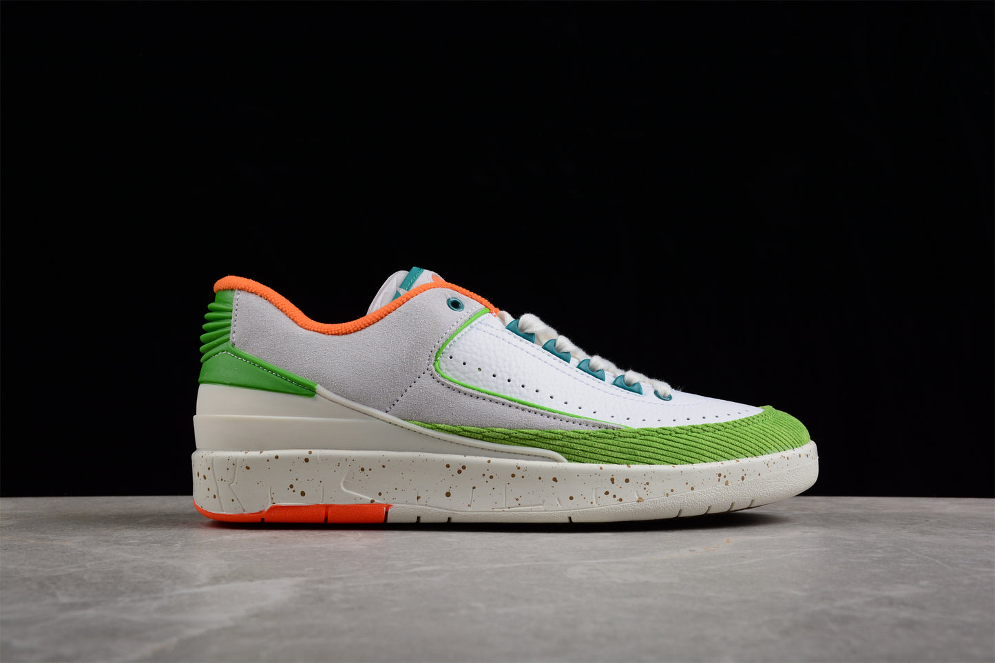 Titan x Air Jordan 2 Retro Low SP AJ2 DV6206-183