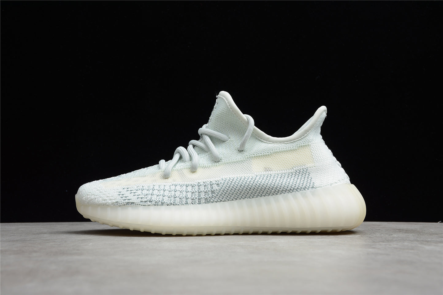 YEEZY BOOST 350 FW5317
