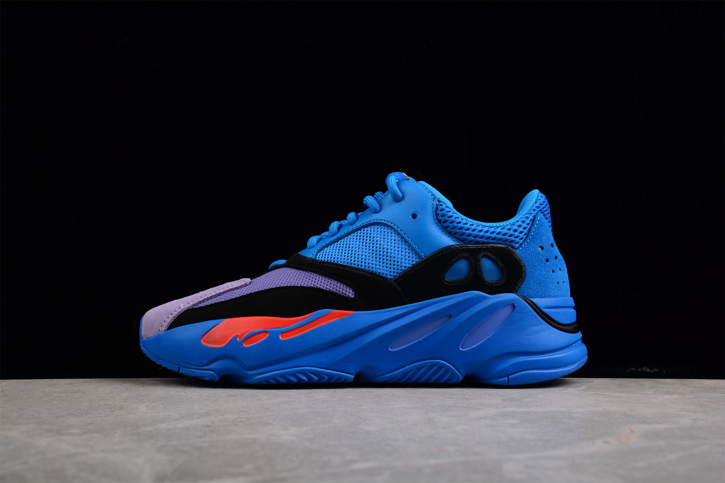 Yeezy Boost 700 Hi-Res Blue HP6674