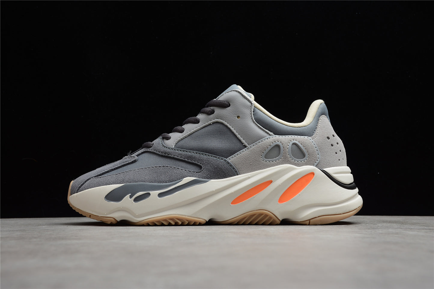 Yeezy Boost 700 Magnet 700 FV9922