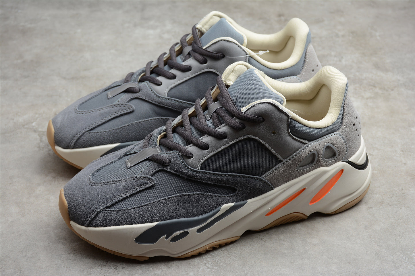 Yeezy Boost 700 Magnet 700 FV9922