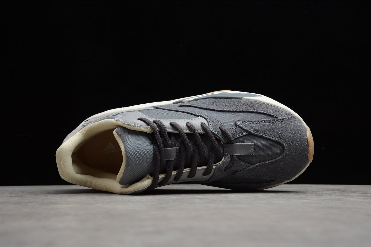 Yeezy Boost 700 Magnet 700 FV9922