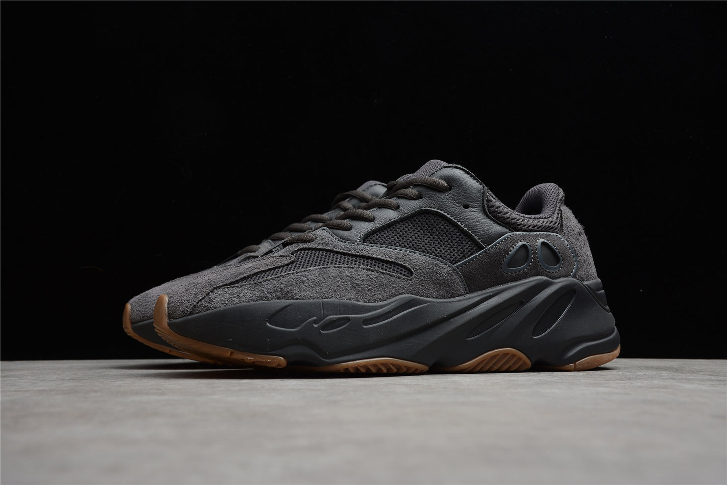 Yeezy Boost 700 Utility Black 700 FV5304