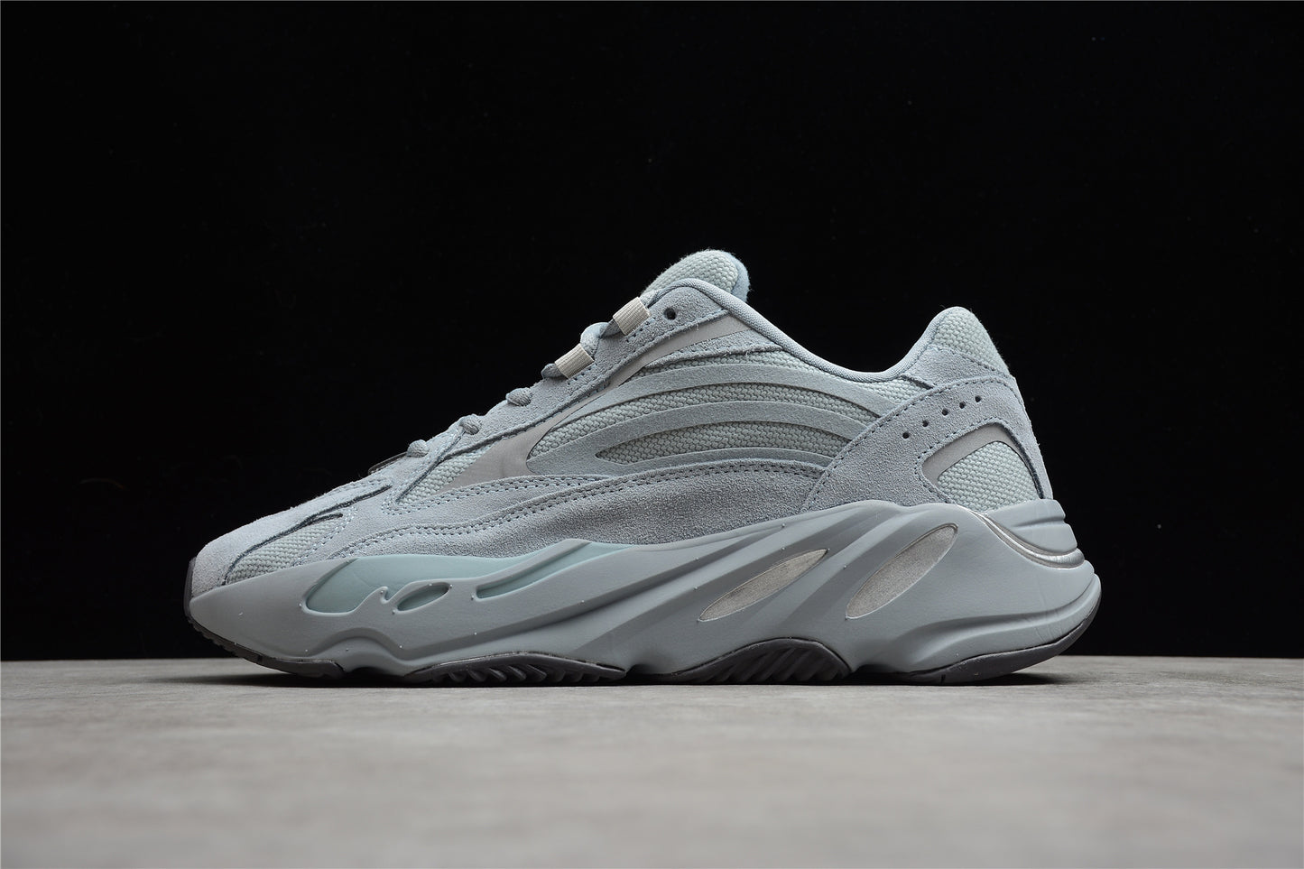 Yeezy Boost 700 V2 Hospital Blue FV8424