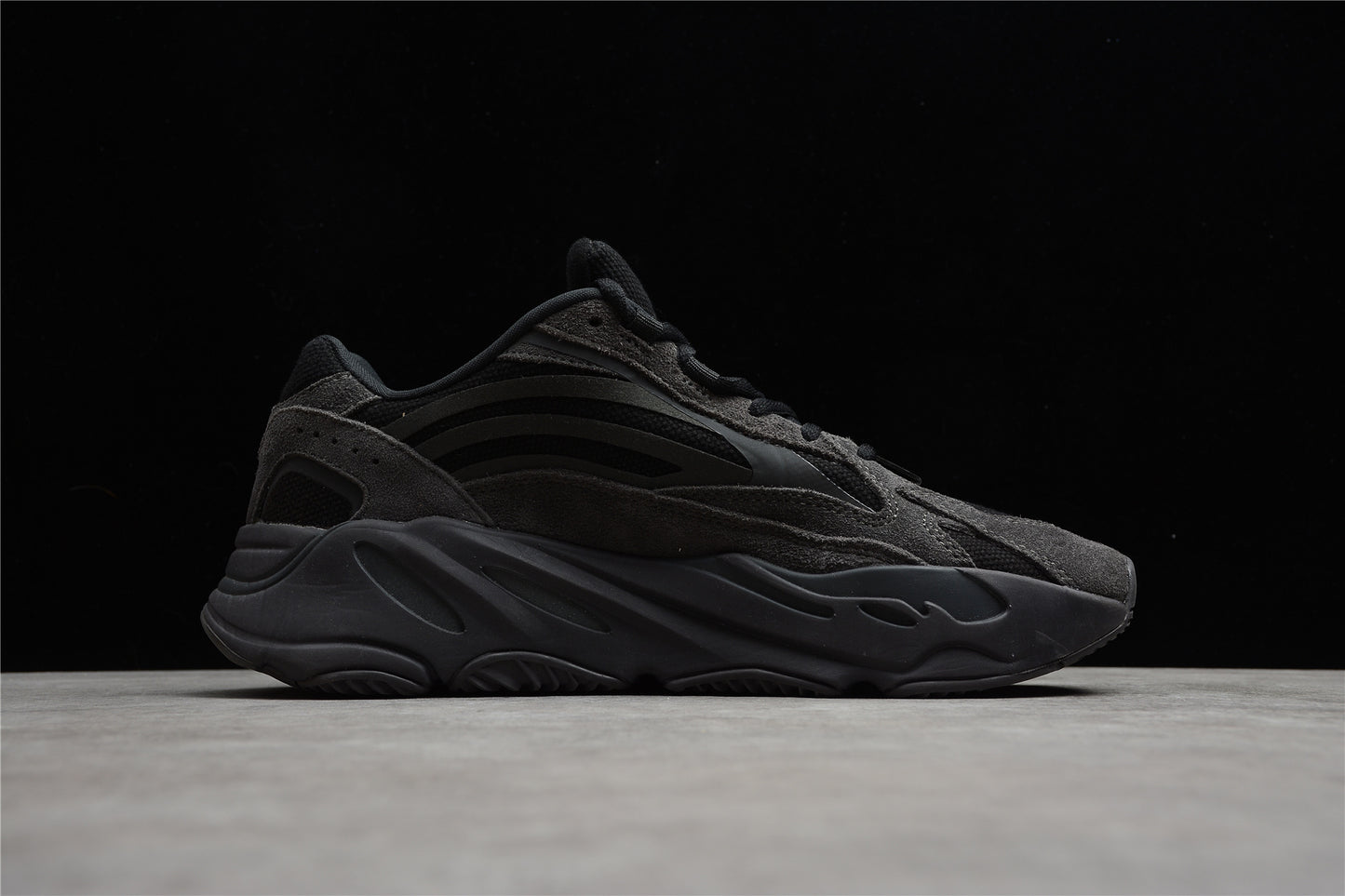 Yeezy Boost 700 V2 Vantage 700 FU6684