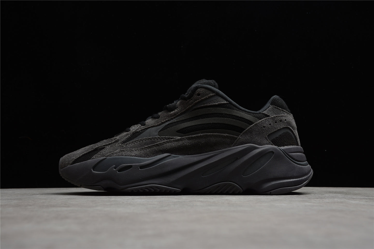Yeezy Boost 700 V2 Vantage 700 FU6684