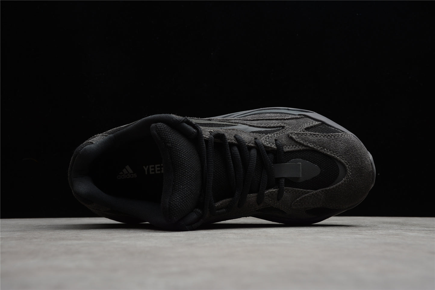 Yeezy Boost 700 V2 Vantage 700 FU6684