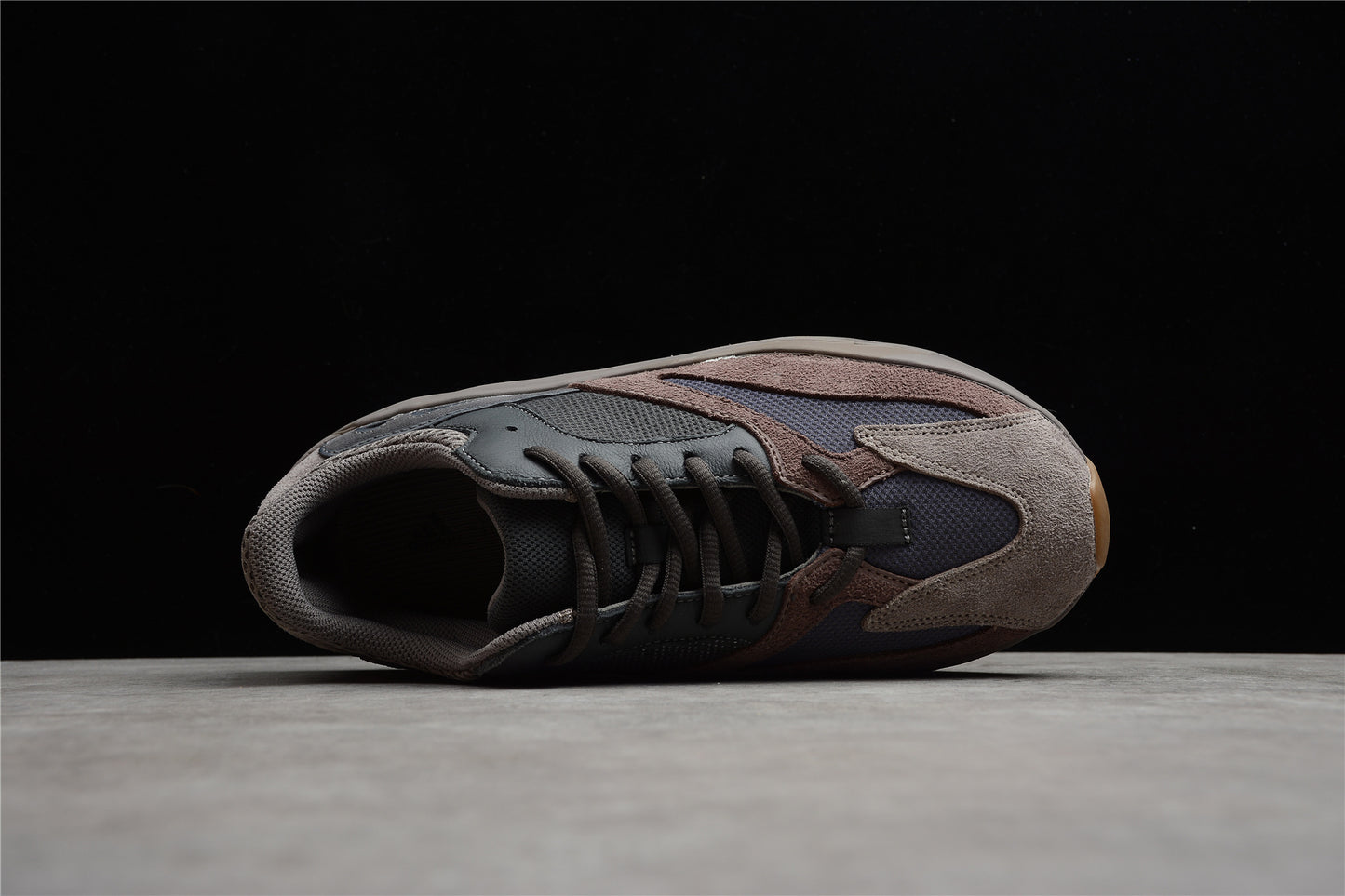 Yeezy Boost 70 Mauve EE9014