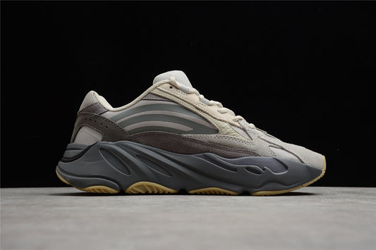 Yeezy boost 700 V2 Tephra