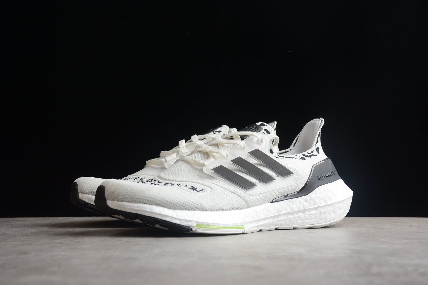 a.didas Uitra Boost 22 GX5573