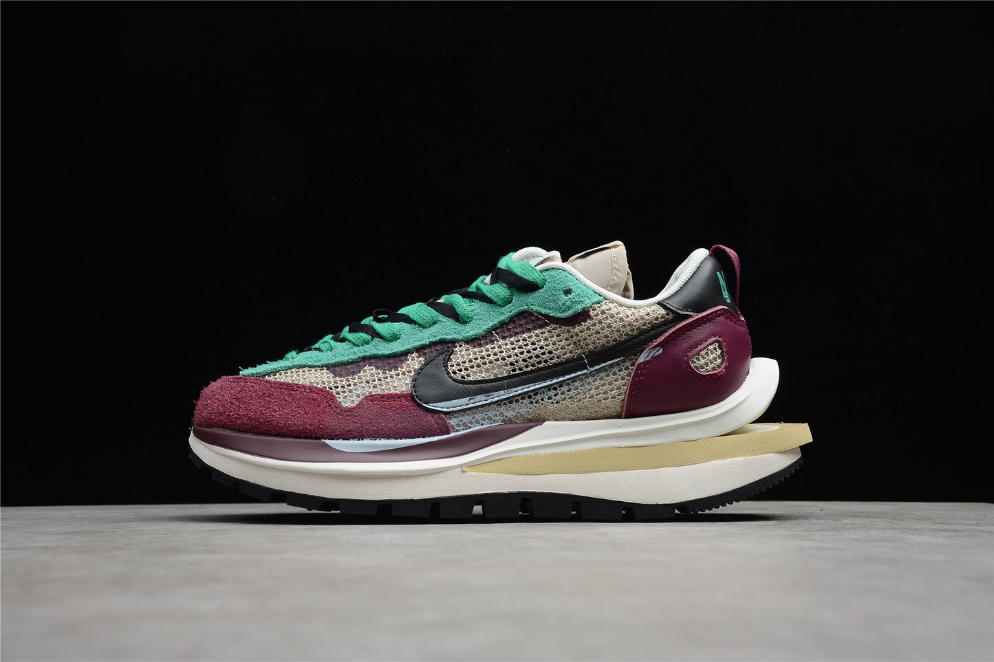 R26 SACAI BV0073-102