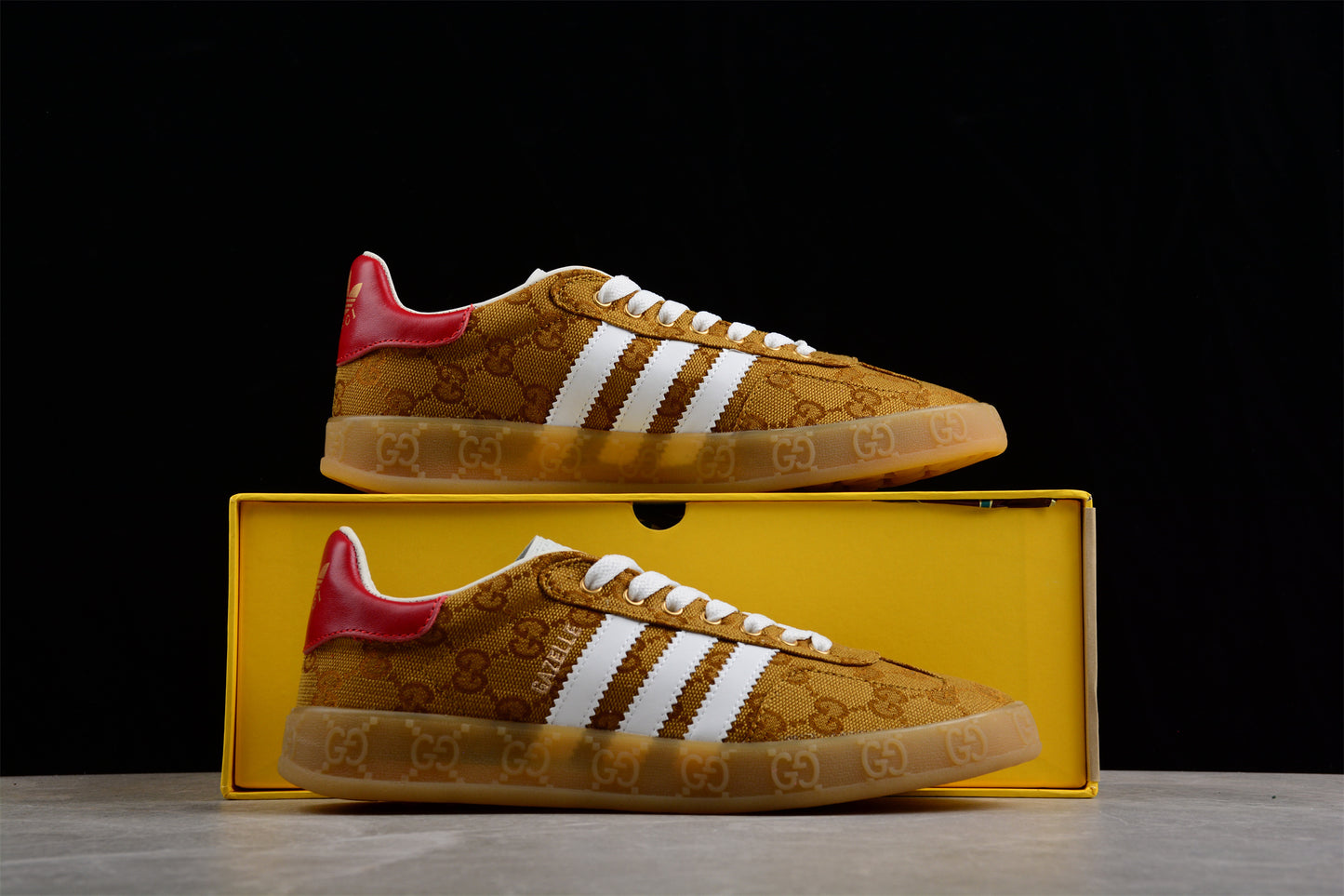Adidas x GUCCI adidas 707847 UTT10 9060 (Copy)