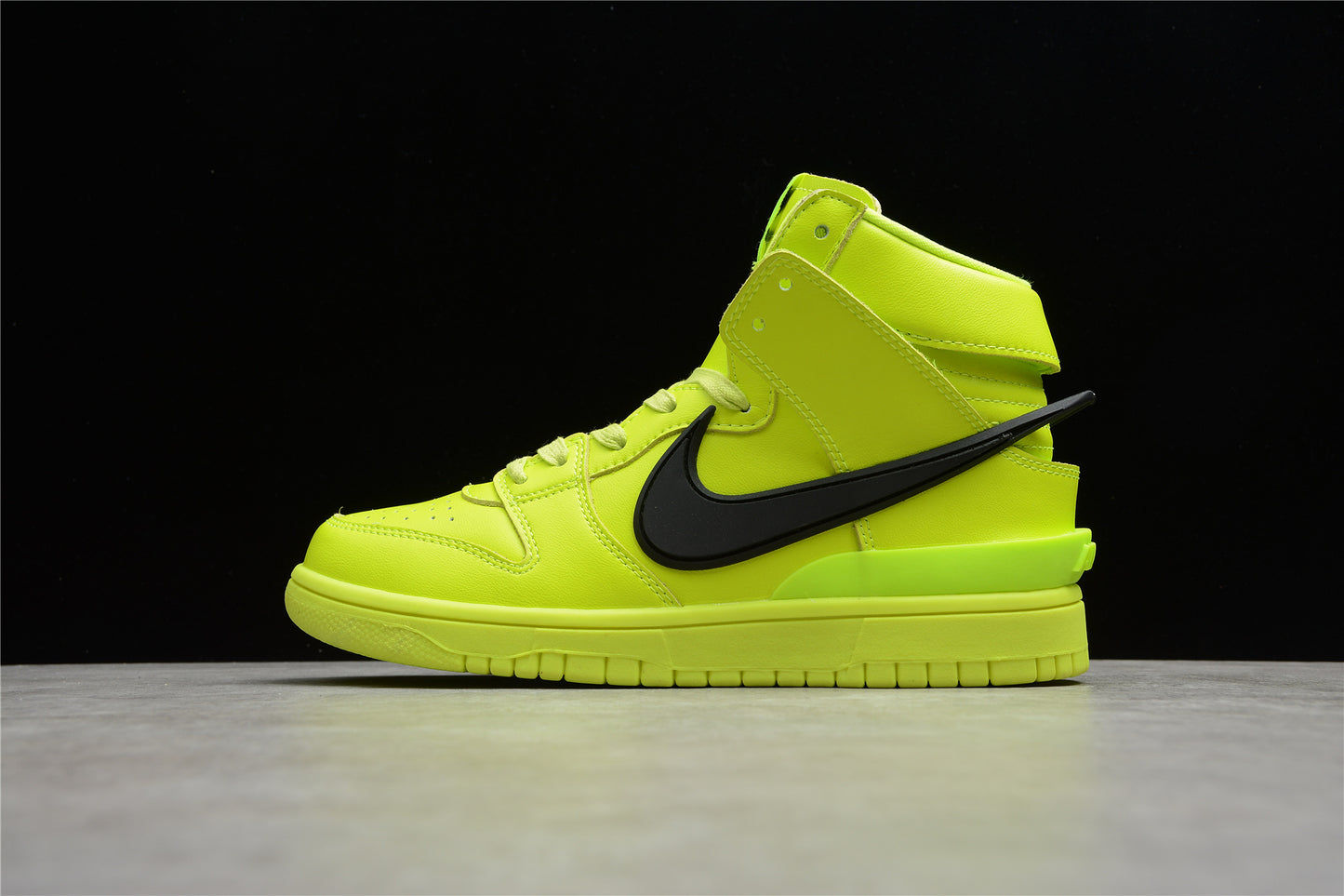 AMBUSH x Nike Dunk High “Flash Lime” – CU7544-300