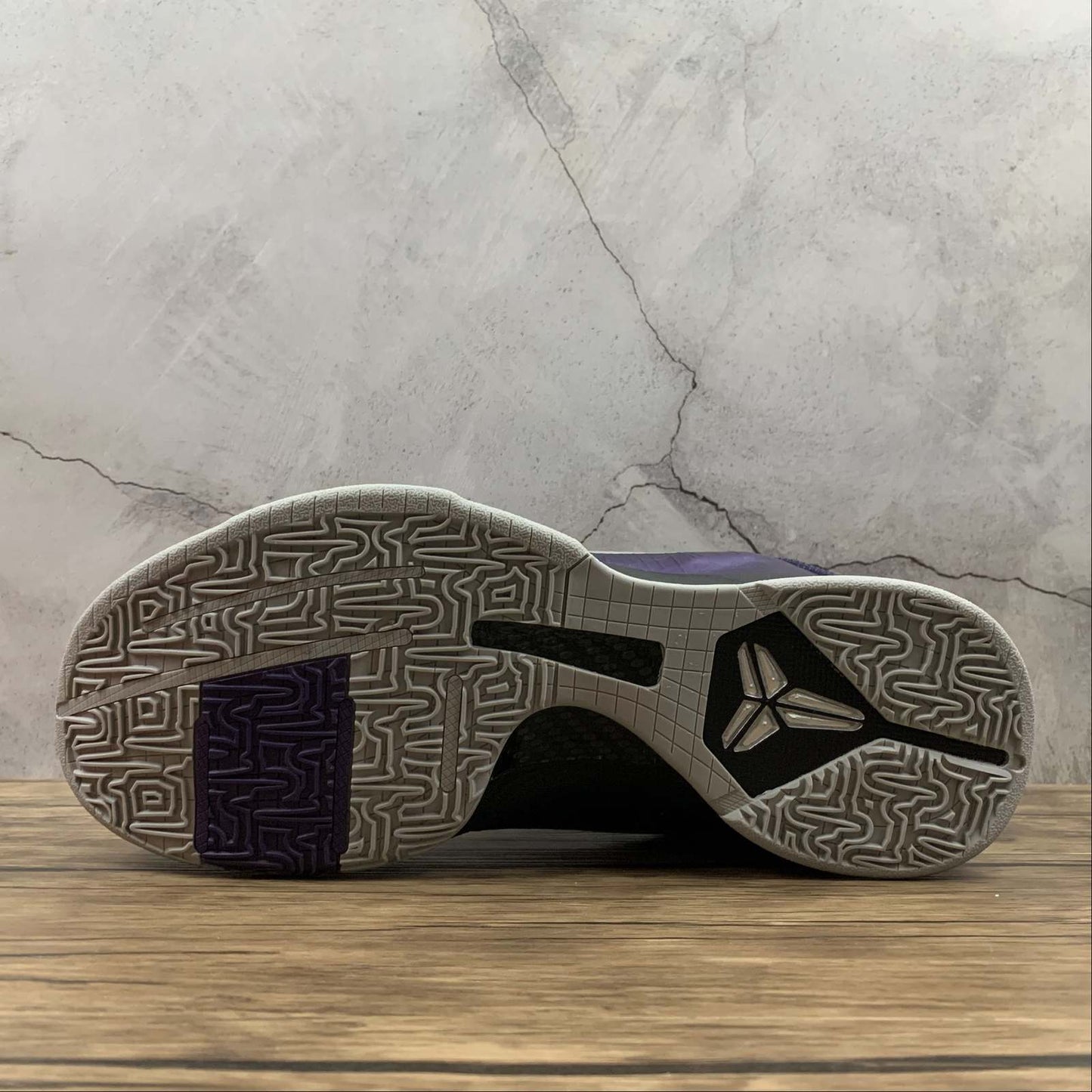 Nike Zoom Kobe 4 PROTRO 386429-500
