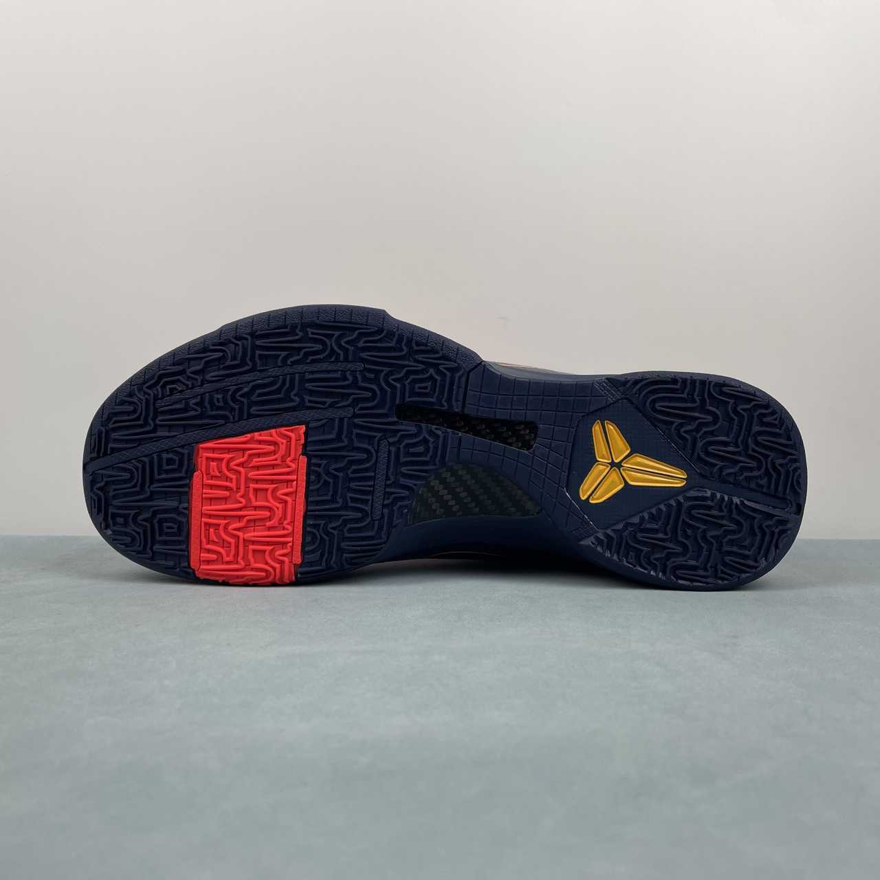 Nike Kobe V IM3207-400