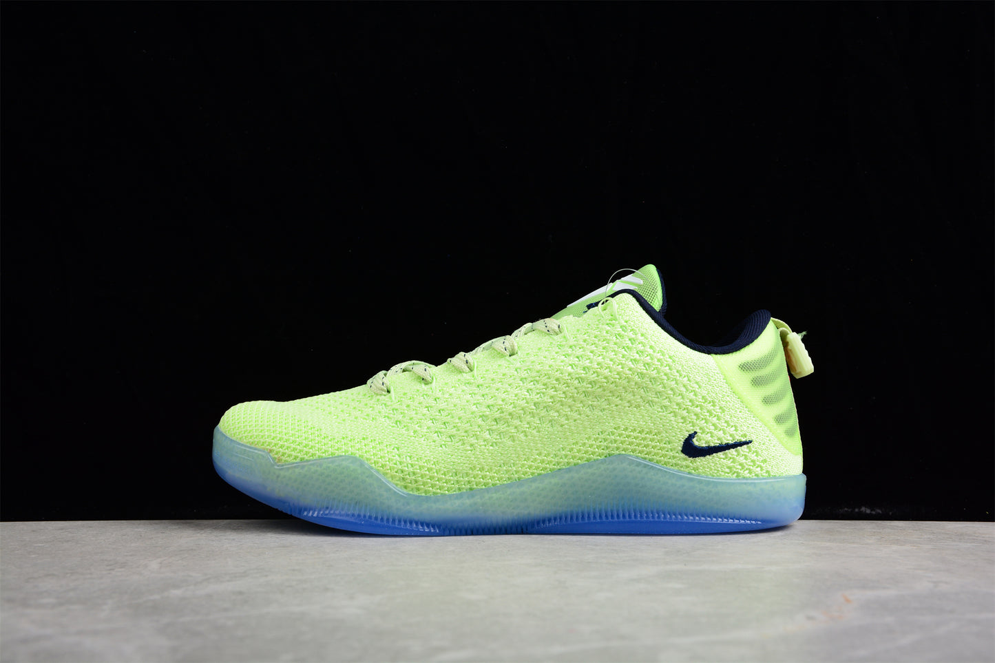 Nike Kobe 11 Low 4KB“Liquid Lime” 824463-334