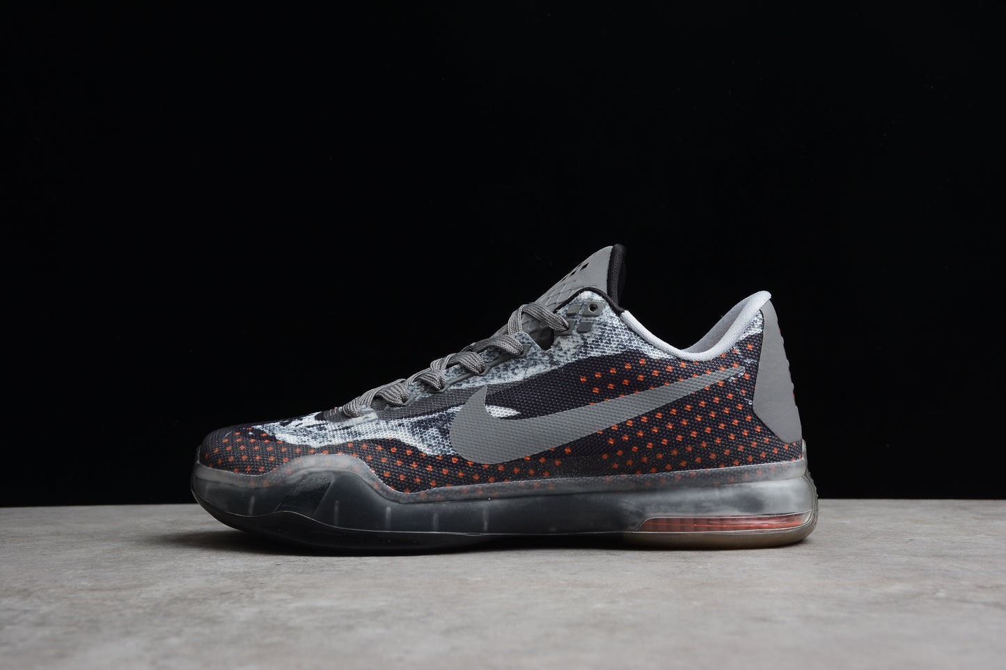 R26 NK Kobe 10 “Pain” 705317-001