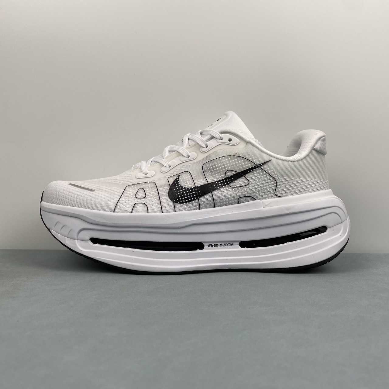 NIKE Vomero Premium HQ2050