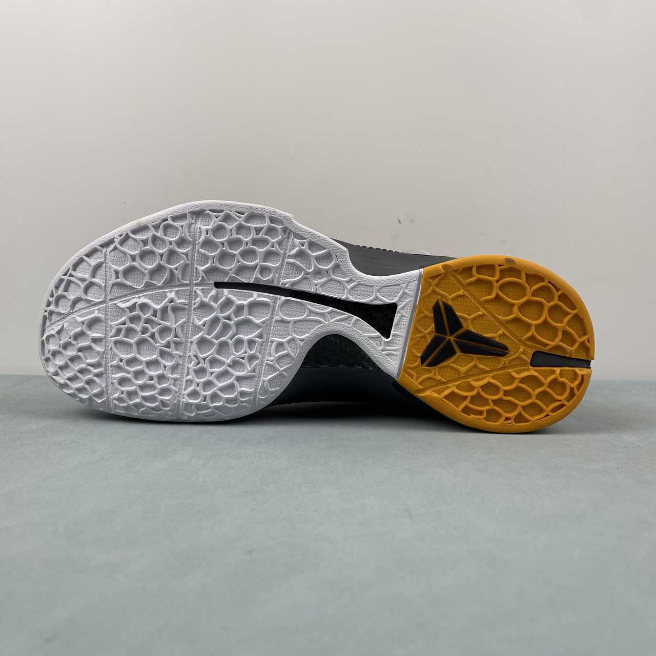 Nike Kobe DJ6015