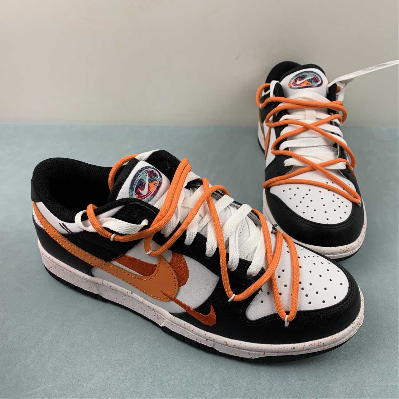 Nike Nike SB Dunk Low Shoes FD4623-144