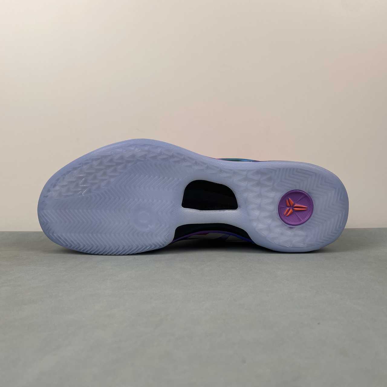 Nike Kobe VIII HM9621-900
